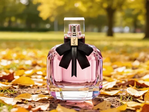 Yves Saint Laurent Mon Paris EDP -pullo